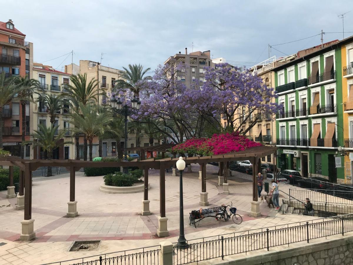 La Casa De Los Espejos 알리칸테 외부 사진