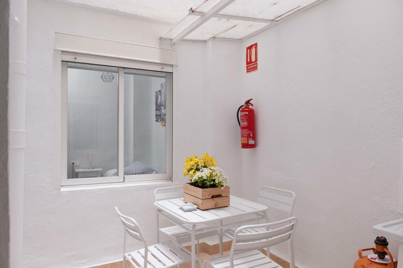 La Casa De Los Espejos 알리칸테 외부 사진